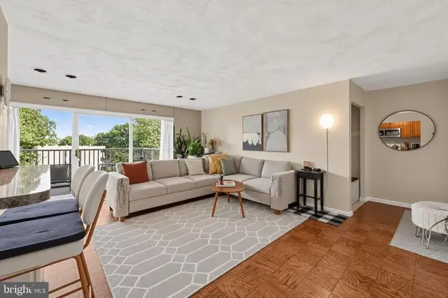 2636 Wagon Dr #269, Alexandria