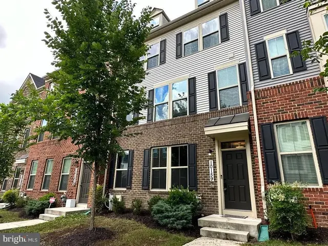 10159 Dorsey Ln, Lanham