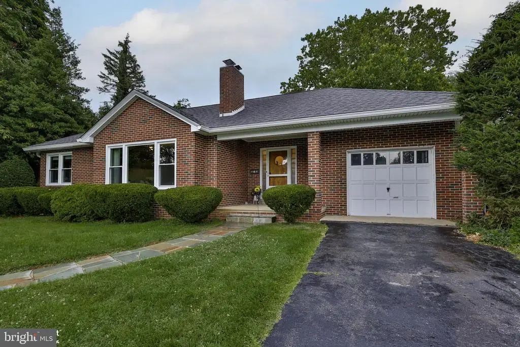 319 S Ott St, ALLENTOWN