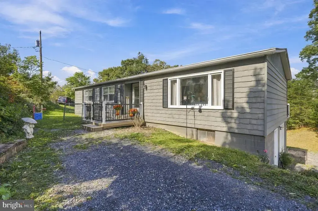 1994 Old Furnace Rd, RIDGELEY
