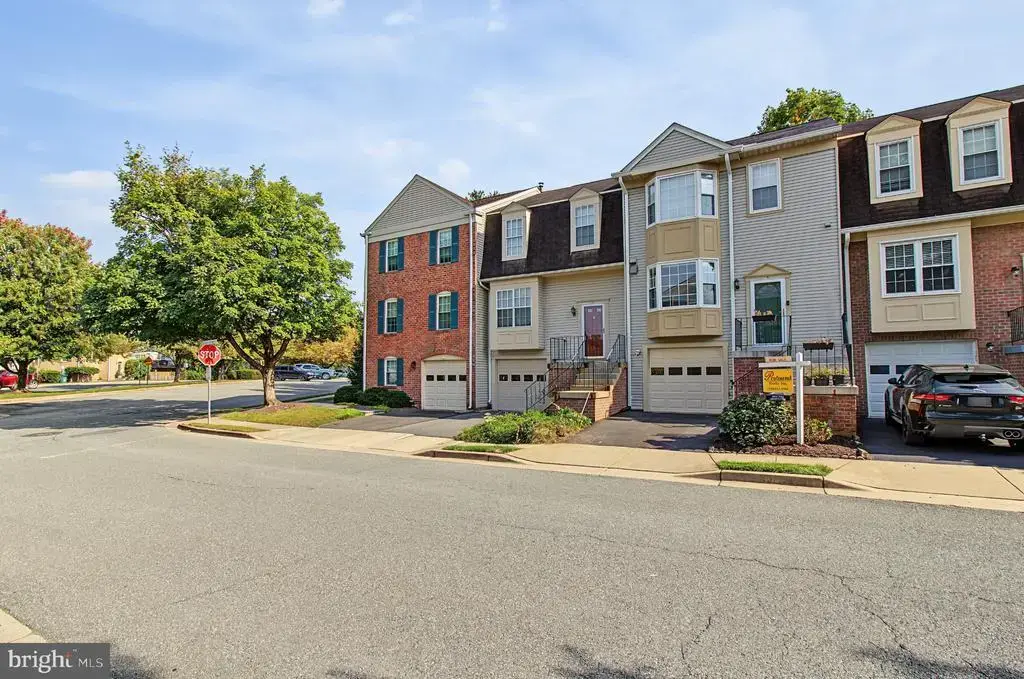 5 Lazy Hollow Way, GAITHERSBURG