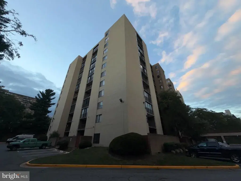 9200 Edwards Way #106, HYATTSVILLE