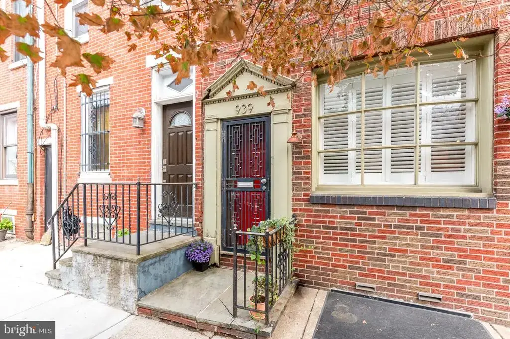 939 S 8th St, PHILADELPHIA
