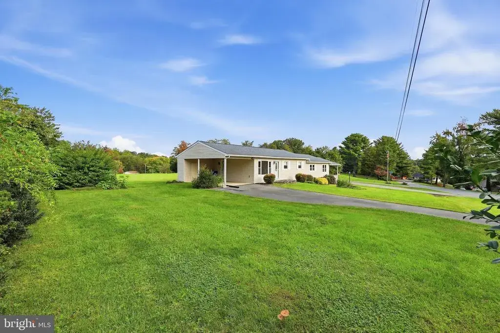 11008 Carriage Ln, FREDERICK