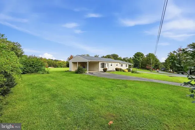 11008 Carriage Ln, Frederick