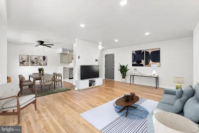 95 E Wayne Ave #212, Silver Spring
