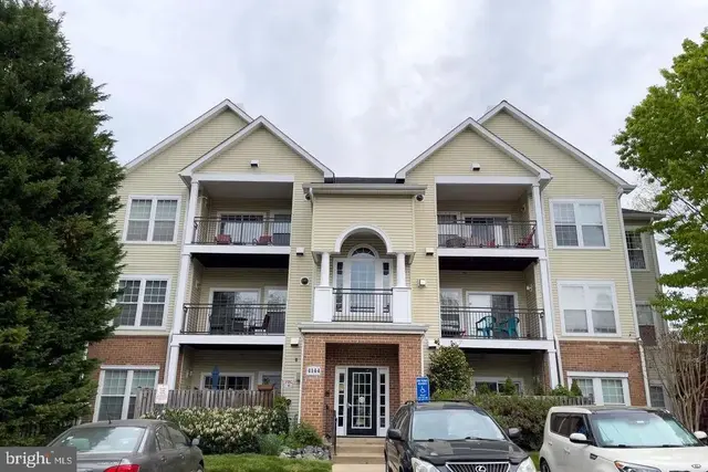 4144 Fountainside Ln #102, Fairfax