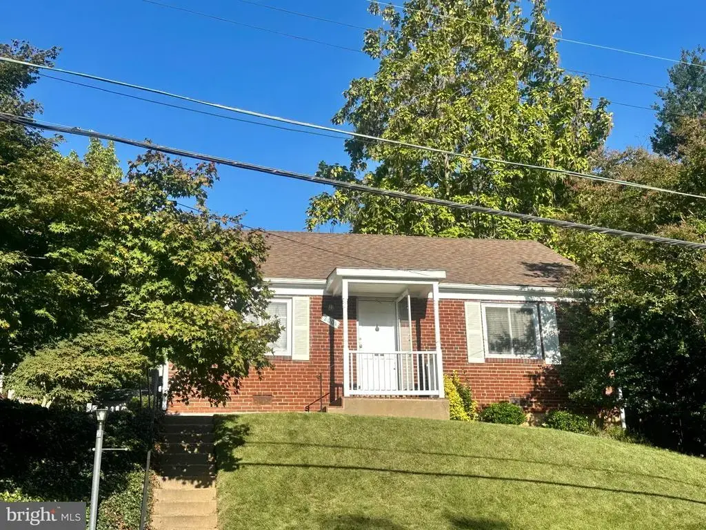 2001 S Quincy St, ARLINGTON