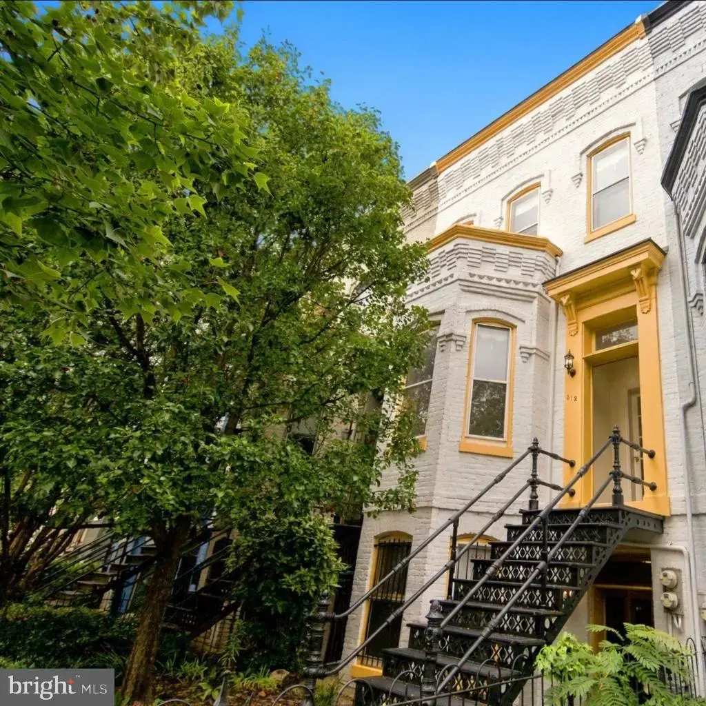 312 D St Ne, WASHINGTON