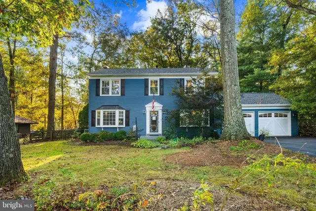 28720 Greenberry Dr, Gaithersburg