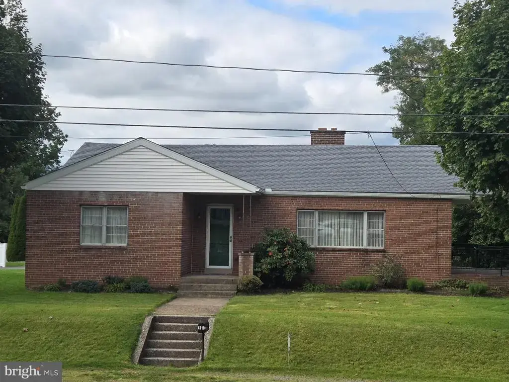 4219 St Rt 209, ELIZABETHVILLE
