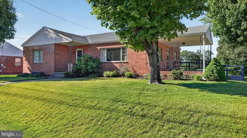 4219 St Rt 209, ELIZABETHVILLE