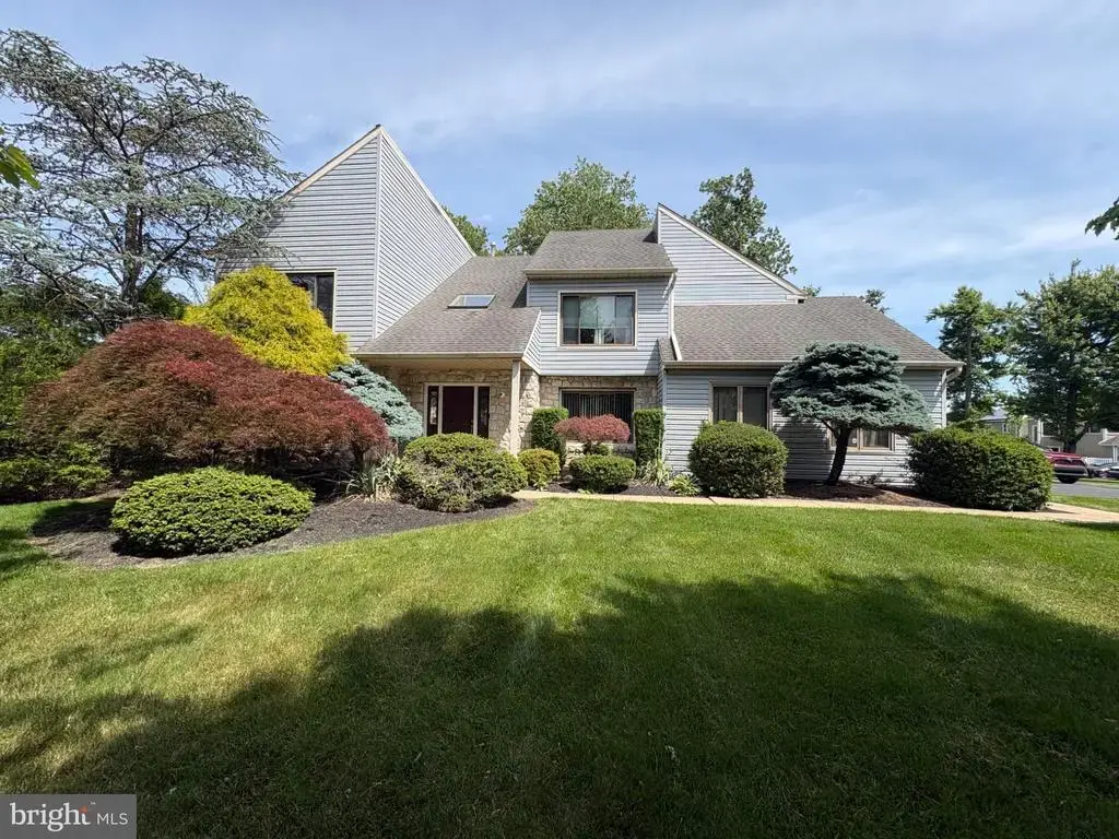206 Steeplechase Dr, NORTH WALES