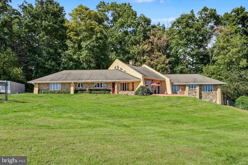 8272 Woodbine Rd, AIRVILLE
