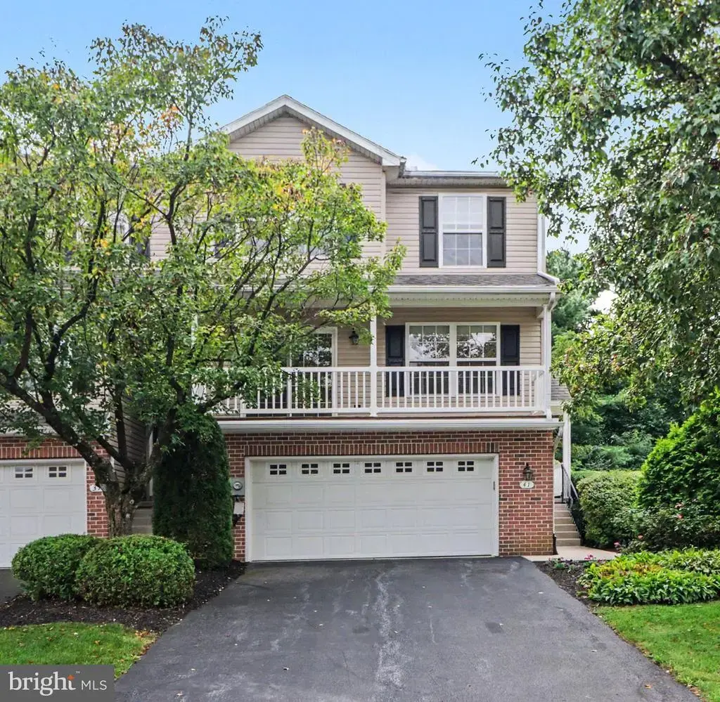 41 Parkside Dr, LEBANON