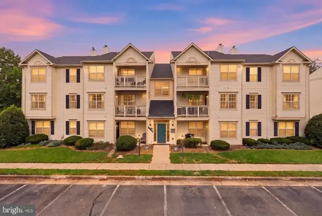11006 Koman Cir #201, Manassas