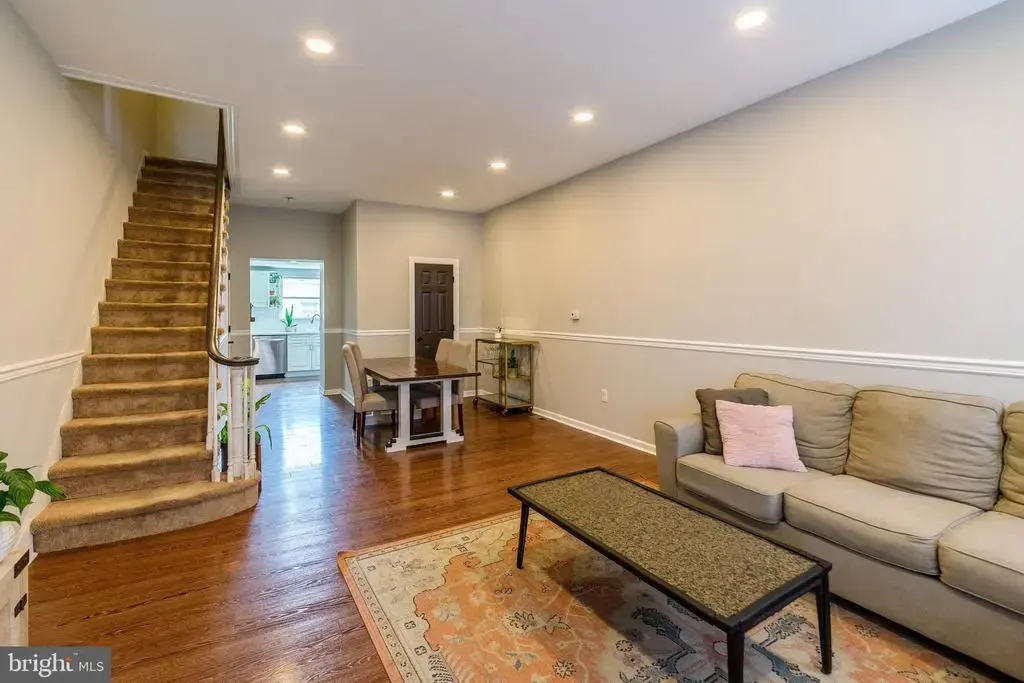 2627 E Thompson St, PHILADELPHIA