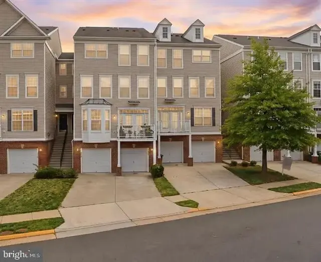 13666 Salk St #136, Herndon