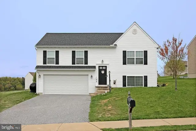 195 Bryn Way, Mount Wolf