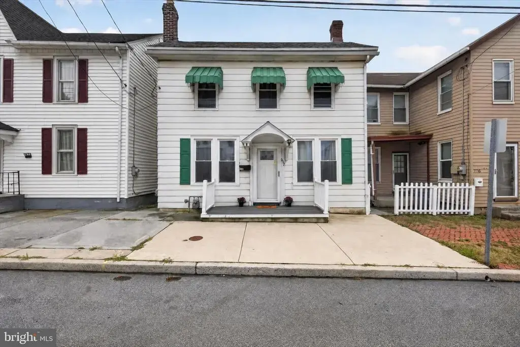 232 E Main St, MIDDLETOWN