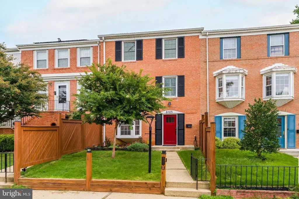 8105 Oaklake Ct, ALEXANDRIA
