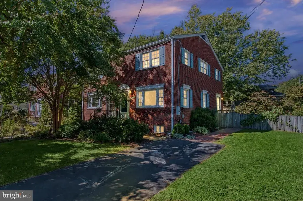 2214 Commonwealth Ave, ALEXANDRIA