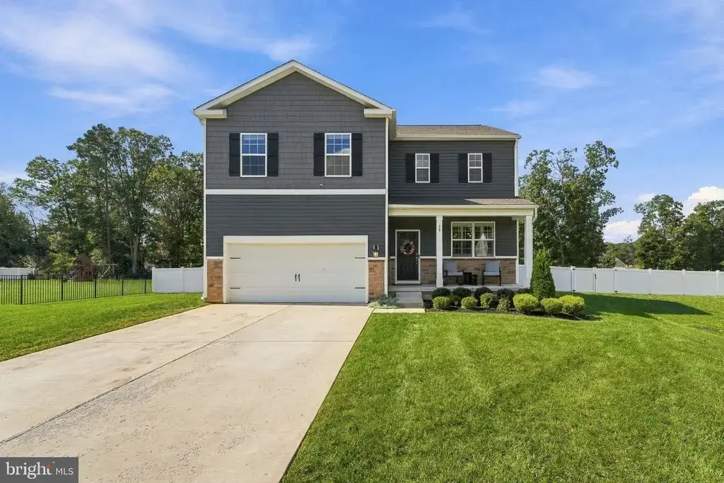 30 Cades Ct, NEWFIELD