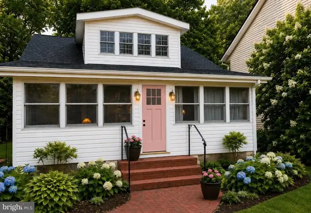 206 Linden Ave, Edgewater