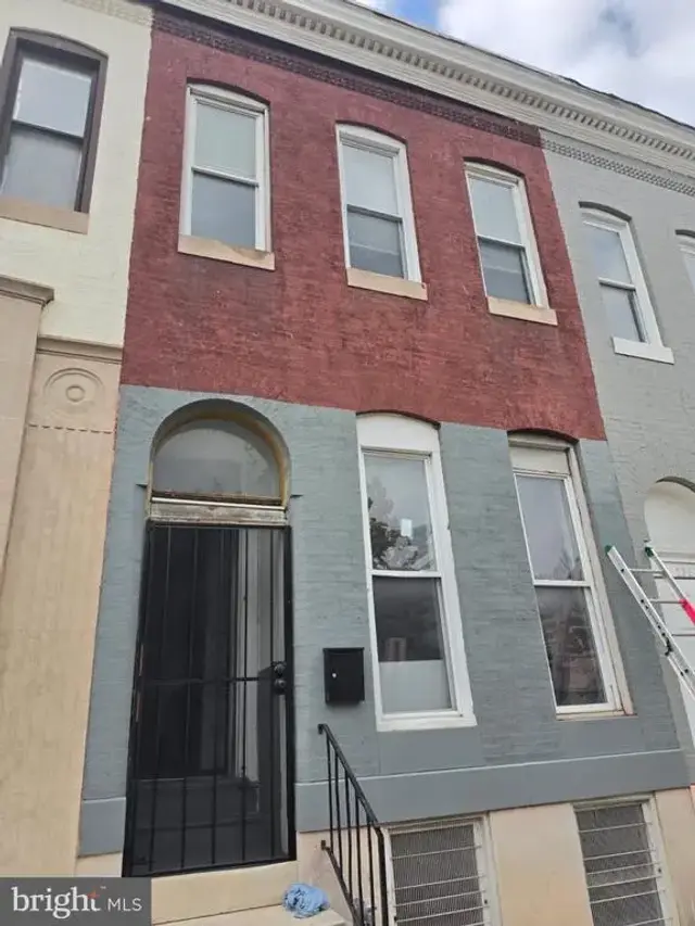 2558 W Baltimore St, Baltimore