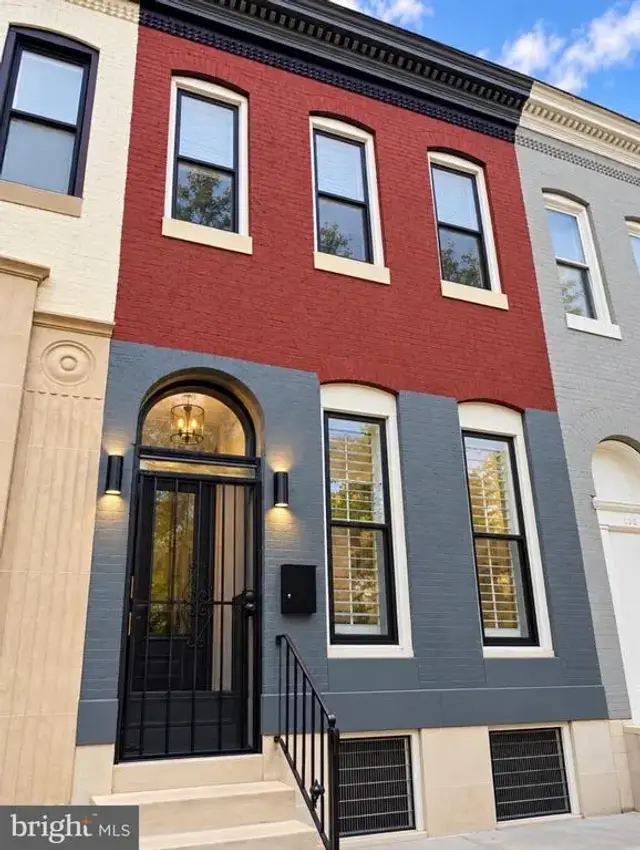 2558 W Baltimore St, Baltimore