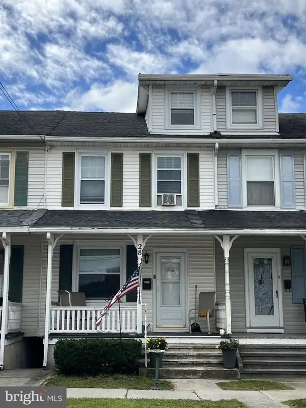 28 W Ruth Ave, ROBESONIA