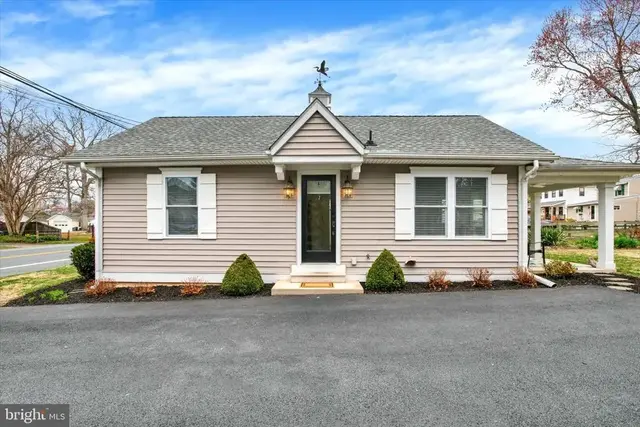 1711 Wilson Point Rd, Middle River
