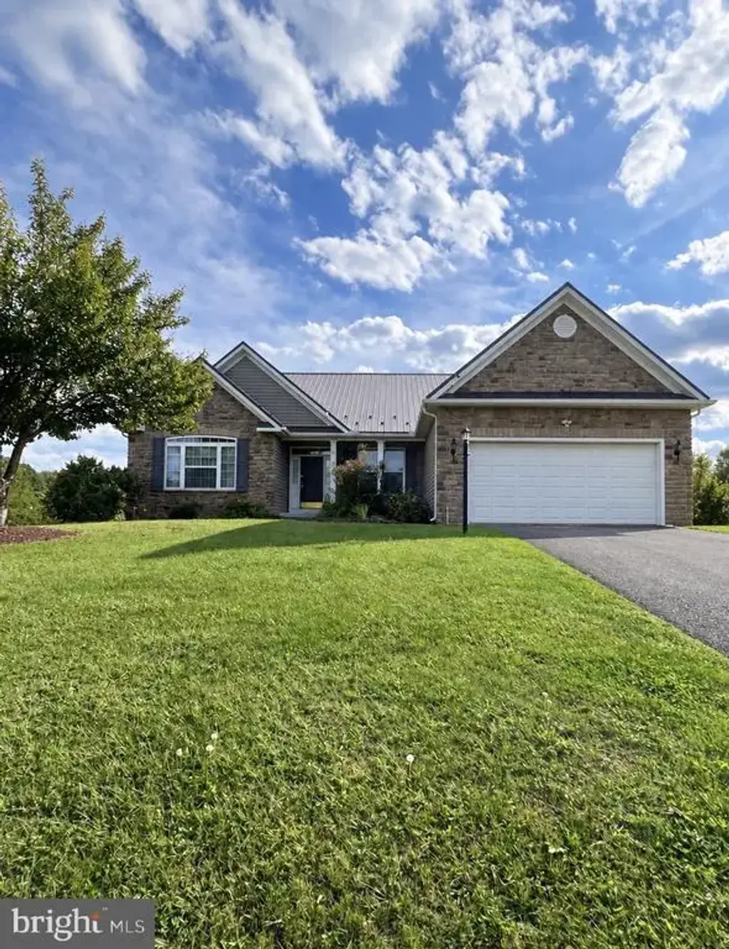 40 Willie Mayes Ct, BERKELEY SPRINGS