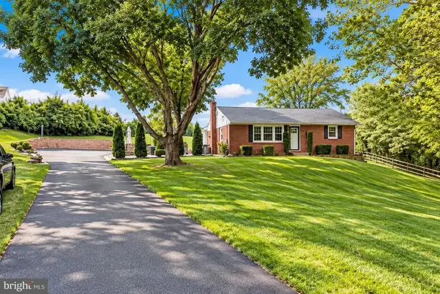 77 Little Egypt Rd, Elkton