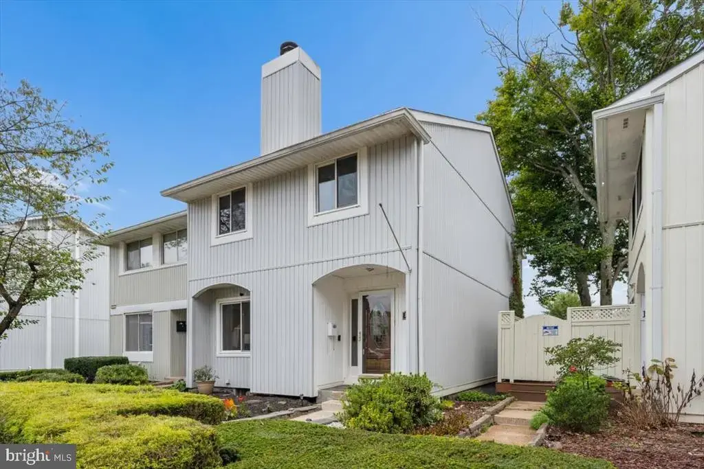 18527 Eagles Roost Dr, GERMANTOWN