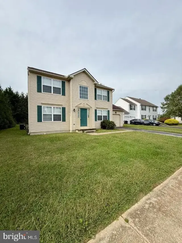 235 Tracer Dr, Clayton