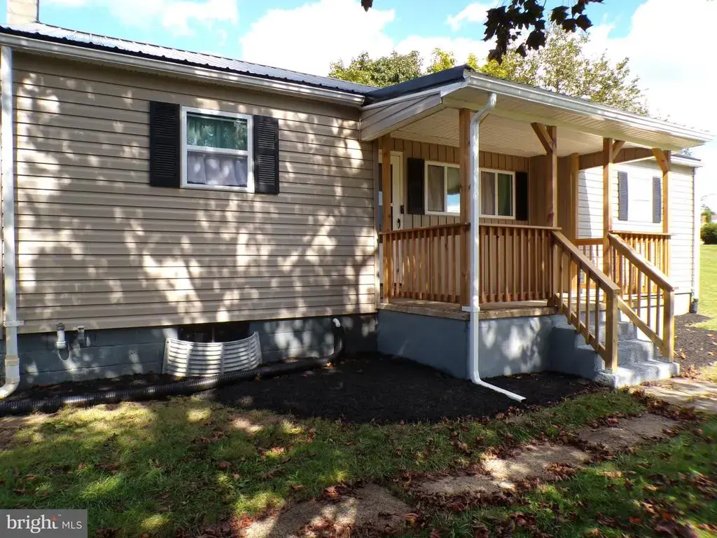 562 S Suedberg Rd, PINE GROVE