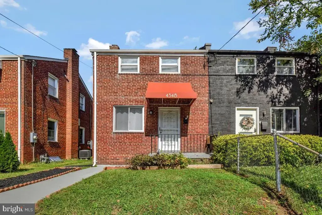 4348 D St Se, WASHINGTON