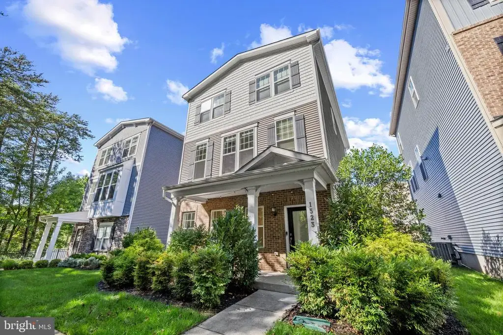 1523 Burnell Dr, HANOVER