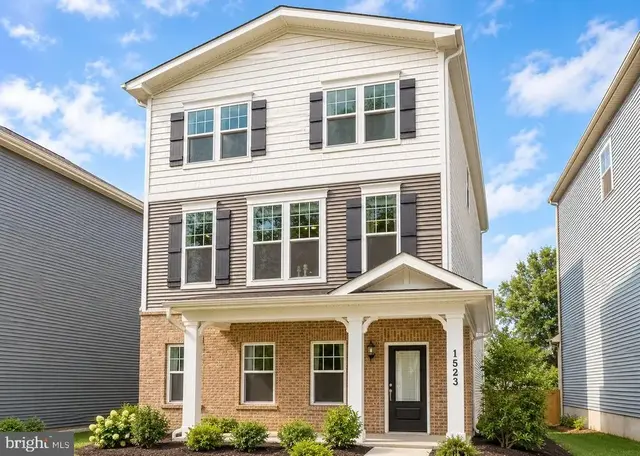 1523 Burnell Dr, Hanover