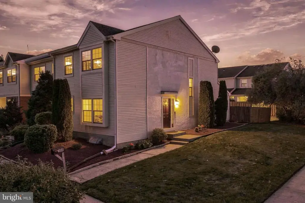 306 Ward Ct, SOUTHAMPTON