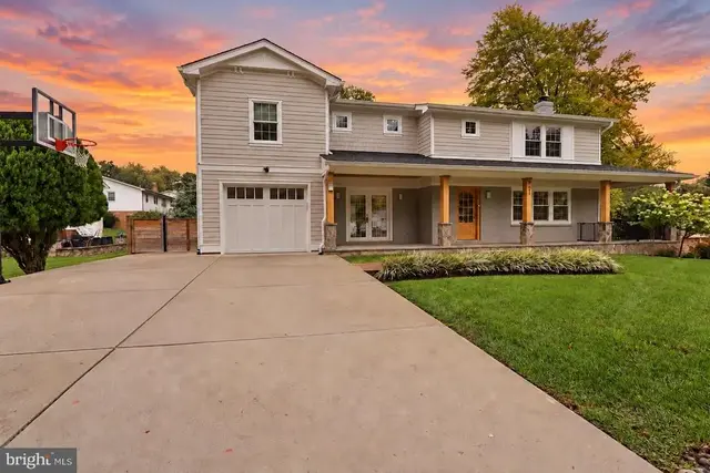 21 Keystone Dr, Gaithersburg