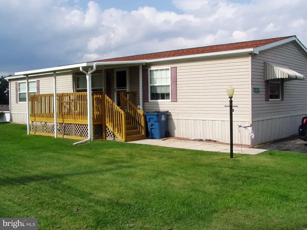 196 Country Ridge Dr E #196, YORK
