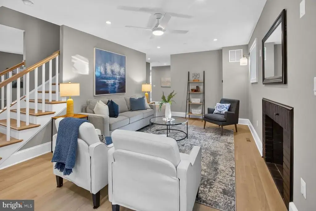 4244 Alton Pl Nw, WASHINGTON