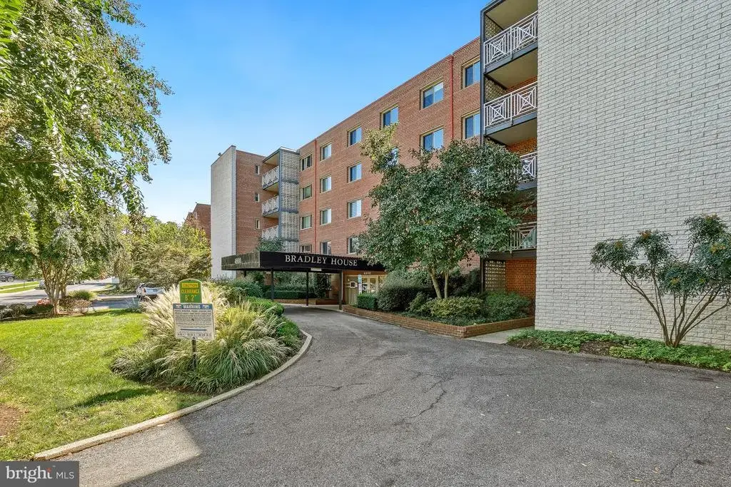 4800 Chevy Chase Dr #102, CHEVY CHASE