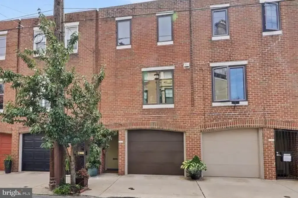 642 Fitzwater St, PHILADELPHIA