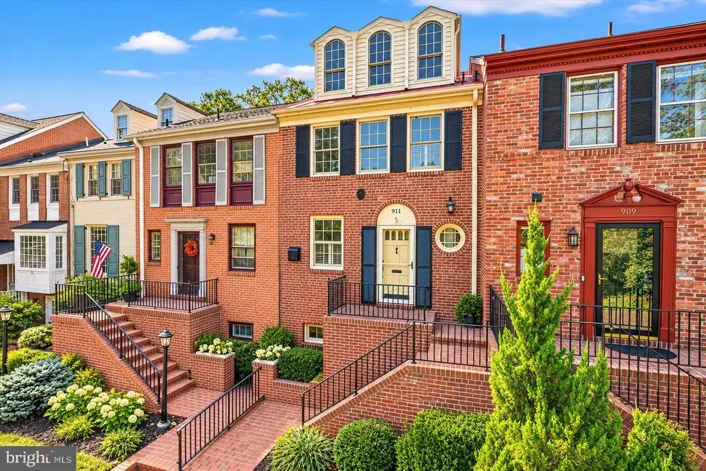 911 S Lee St, ALEXANDRIA