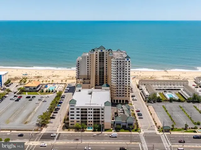 2 48th St #402, Ocean City