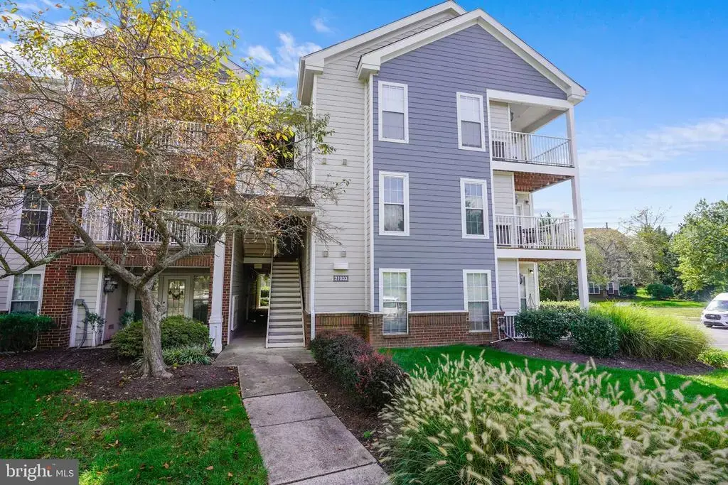 21033 Timber Ridge Ter #104, ASHBURN