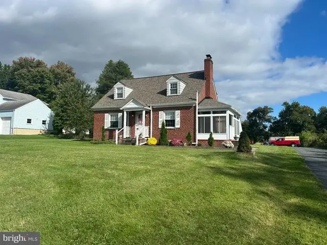 10005 Harford Rd, Baltimore